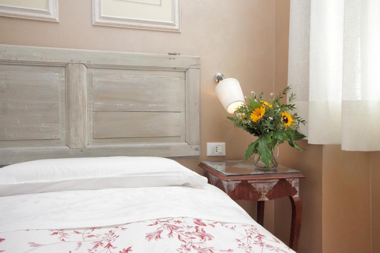 Deco's Place Teodora Appartement *
